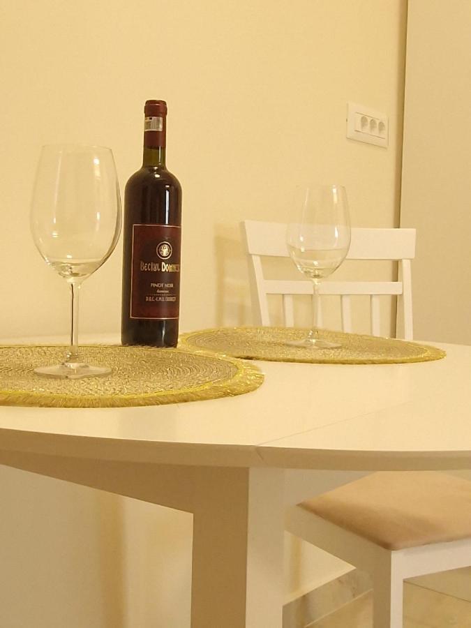 Laroka House Luxury Apartment City Center Universitate Bucharest Luaran gambar